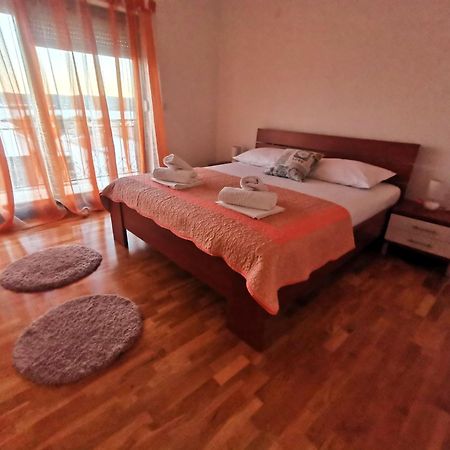 Apartament Jukic Sveti Filip i Jakov Buitenkant foto