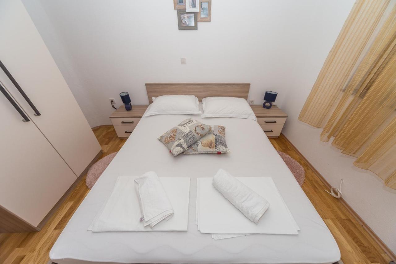 Apartament Jukic Sveti Filip i Jakov Buitenkant foto