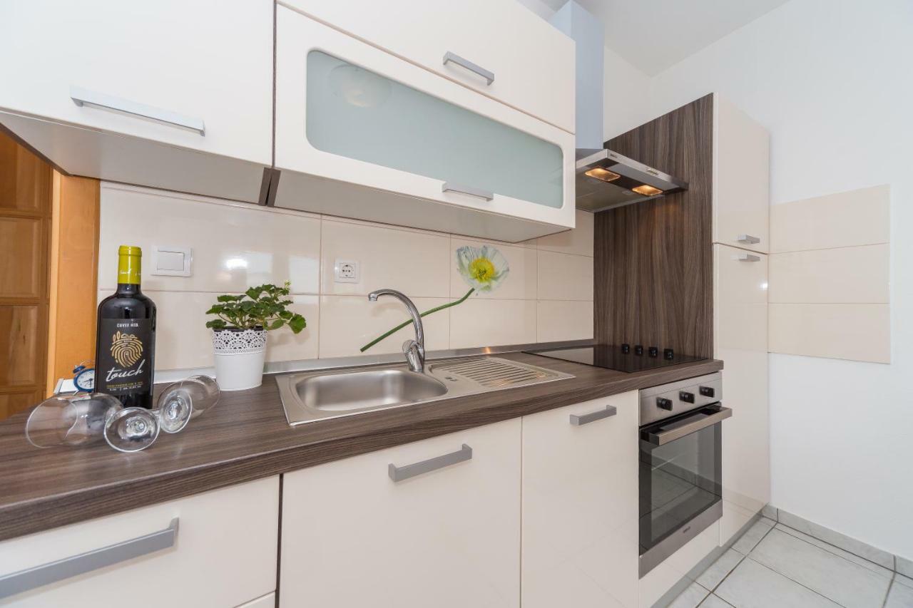 Apartament Jukic Sveti Filip i Jakov Buitenkant foto